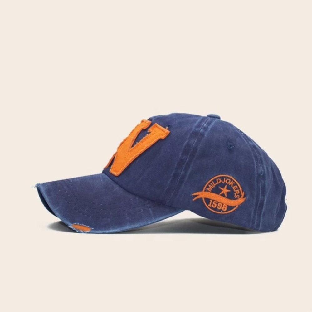 I’m selling a cute blue Jean baseball cap!